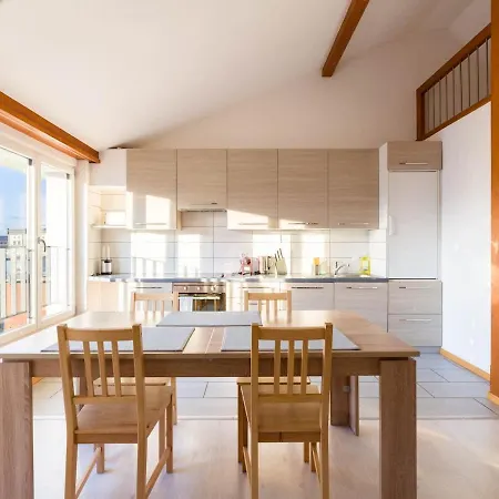 Center Close To And Shops Appartement *