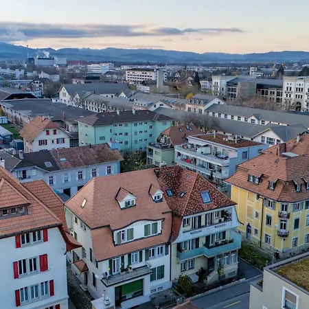 Center Close To And Shops Lejlighed Thun