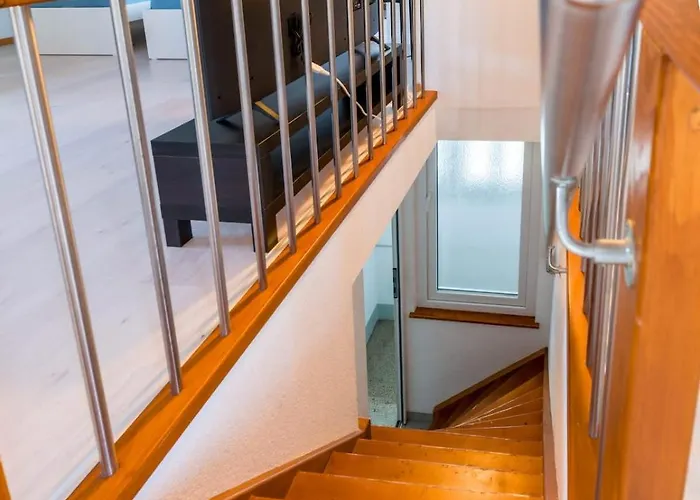 Center Close To And Shops Apartman *